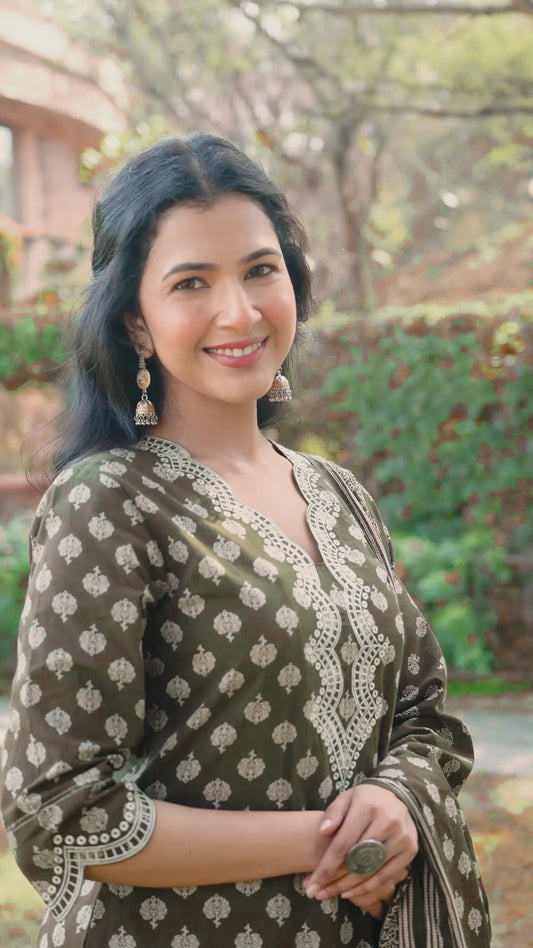 Embroidered Soft Cotton Floral Straight Green Kurta
