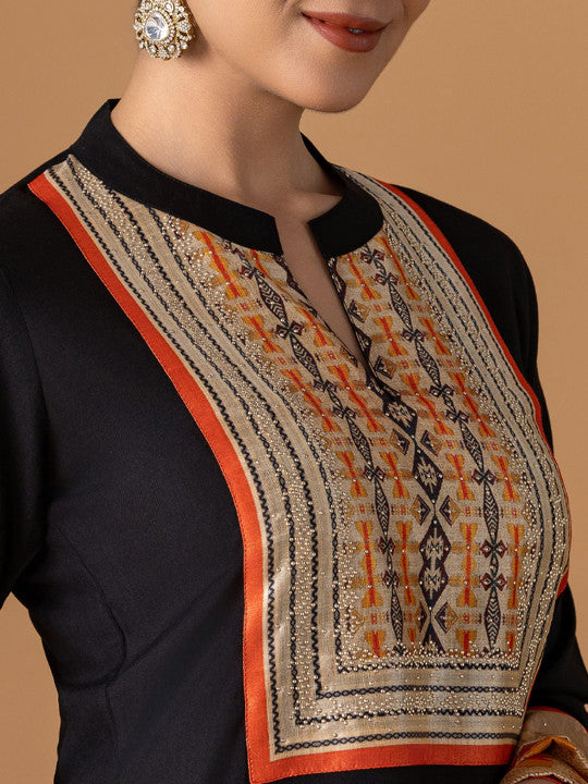 WOMEN PLUS Women Black Rayon Suit Set With Dupatta