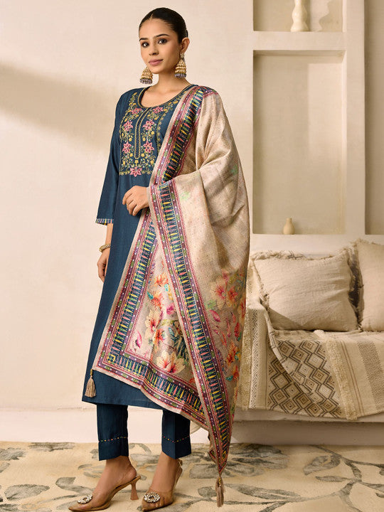WOMEN PLUS Plus Size Floral Embroidered Beads And Stones Kurta With Trousers & Dupatta