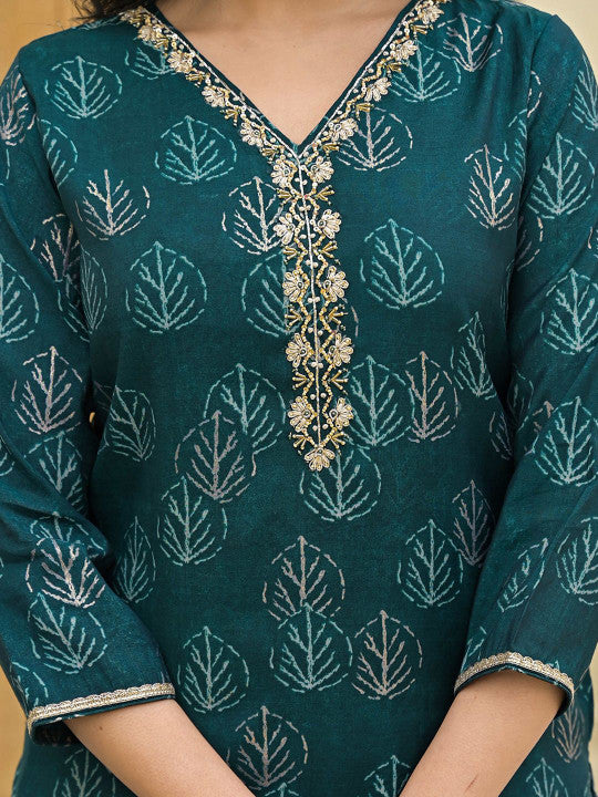 Floral Printed Thread Work V-Neck Kurta with Trousers & Dupatta