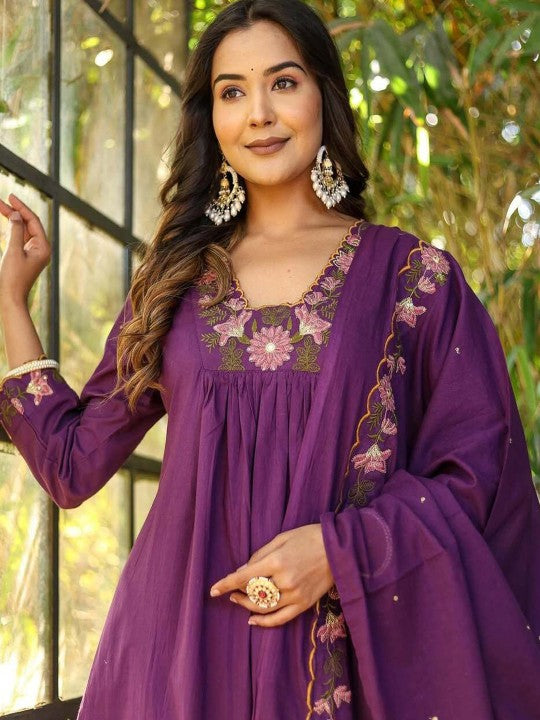 ASCIIBLUES Women Floral Embroidered Kurta with Trousers & Dupatta