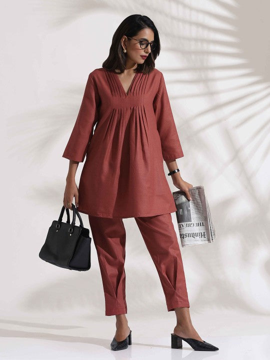 trueBrowns Pink Slub Pure Cotton Pleated Co-ord Set