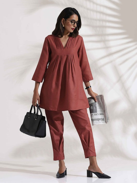 trueBrowns Pink Slub Pure Cotton Pleated Co-ord Set