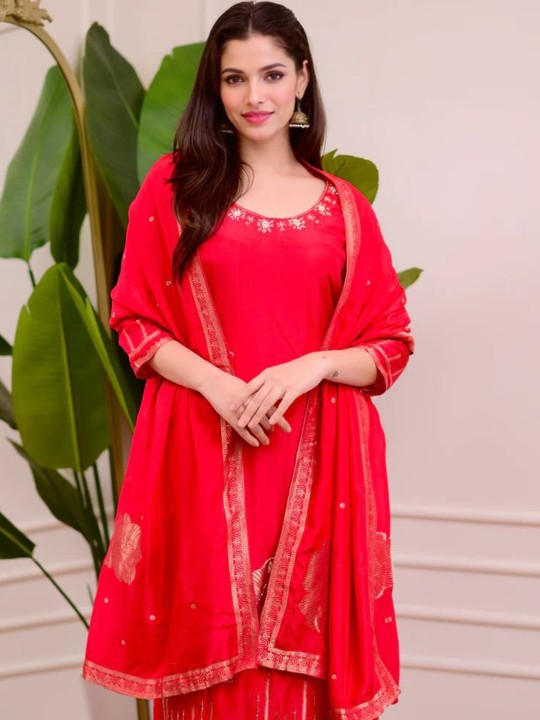 Anouk Women Ethnic Motifs Embroidered Regular Zardozi Kurta