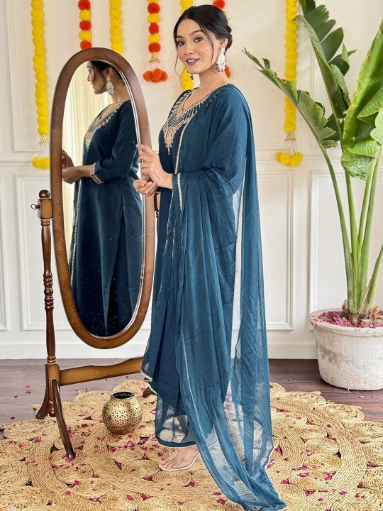 Floral Yoke Design Zari Straight Kurta With Trousers And Dupatta