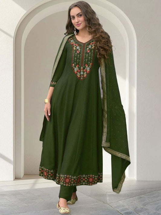 Floral Yoke Design Thread Work Kurta