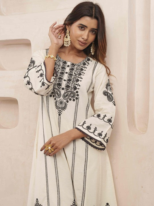House of Pataudi Floral Embroidered Pure Cotton Kurta & Trousers With Dupatta