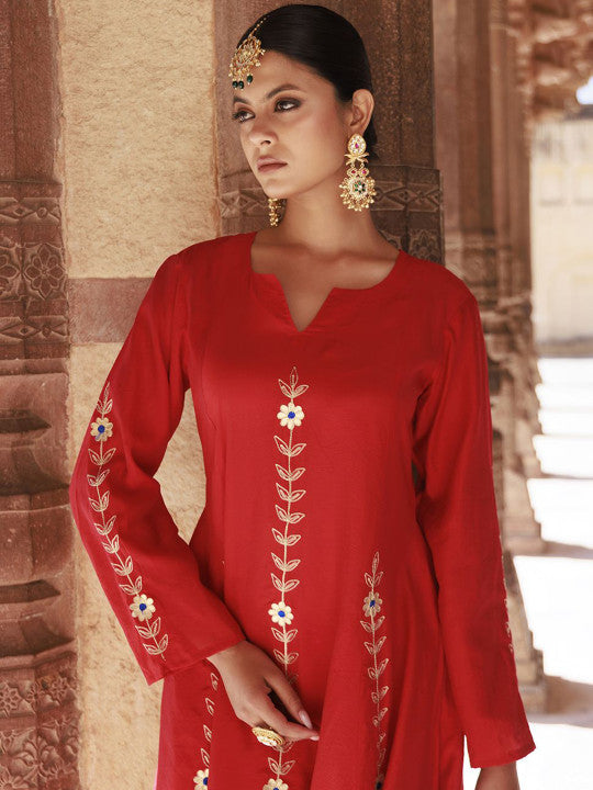 Bannhi by Priyanka Rathore  Floral Embroidered Gotta Patti Chanderi Silk Kurta with Palazzos & Dupatta