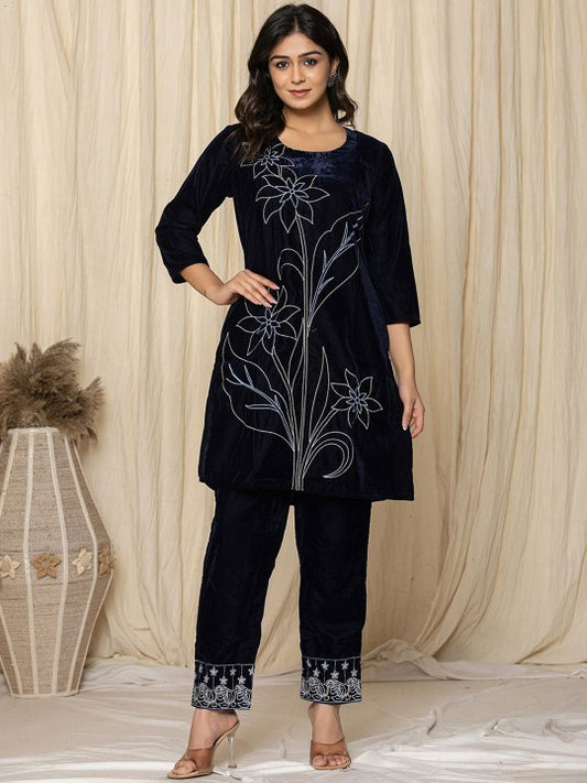 Yufta Floral Embroidered Round Neck Velvet Tunic With Trousers