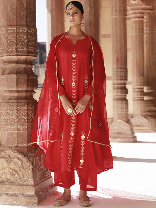 Bannhi by Priyanka Rathore  Floral Embroidered Gotta Patti Chanderi Silk Kurta with Palazzos & Dupatta
