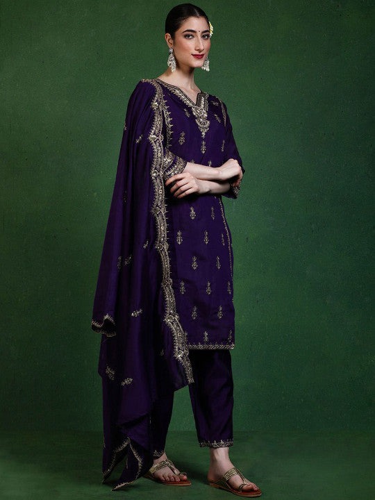 Jaipur Kurti Women Floral Embroidered Kurta with Trousers & Dupatta