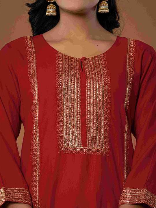 Do Dhaage Floral Yoke Design Sequinned Keyhole Neck Straight Kurta With Trouser & Dupatta