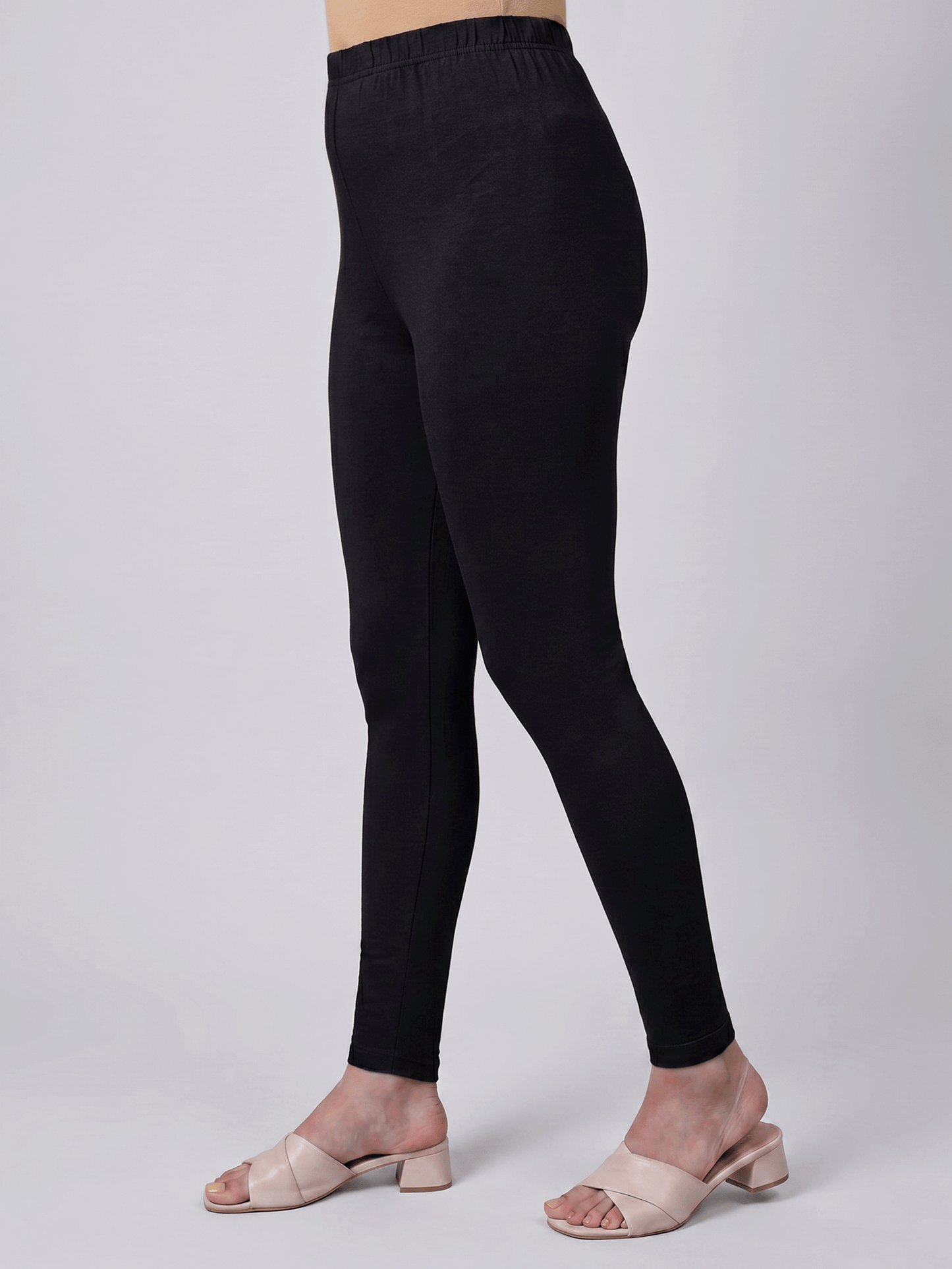 Stretchable Cotton Solid Black Leggings