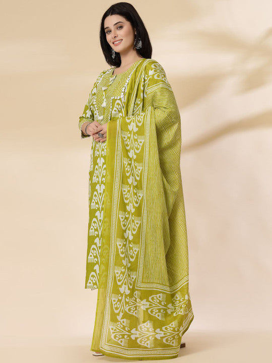 Yufta Women Floral Printed Regular Pure Cotton Kurta with Trousers & With Dupatta