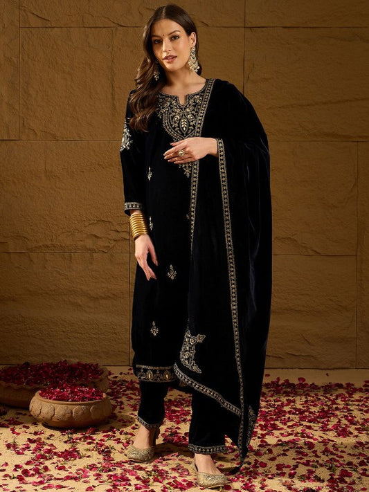 House of Pataudi Floral Embroidered Notch Neck Kurta