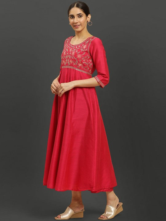 AURELIA Women Embroidered Regular Sequinned Kurta With Dupatta