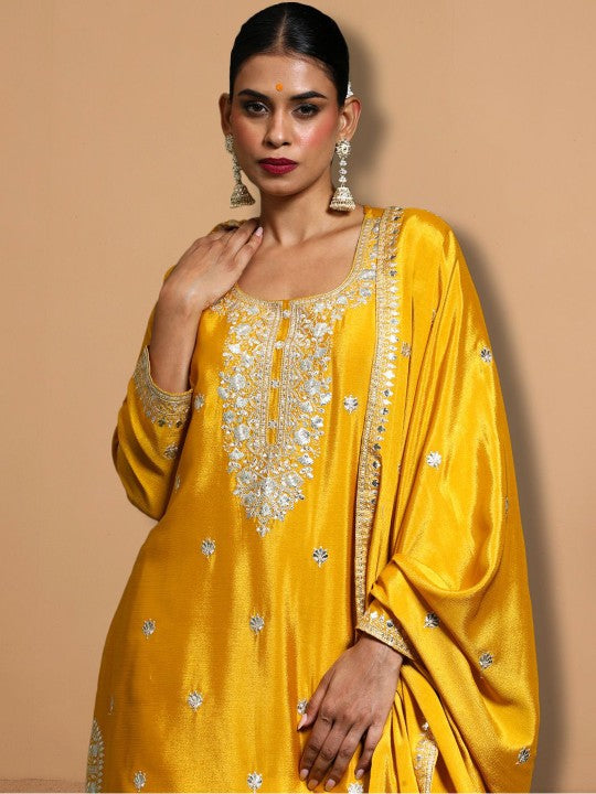 House of Pataudi Zari Embroidered Straight Kurta