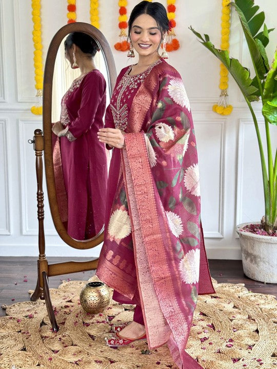 Floral Yoke Design Thread Work Straight Chanderi Silk Kurta