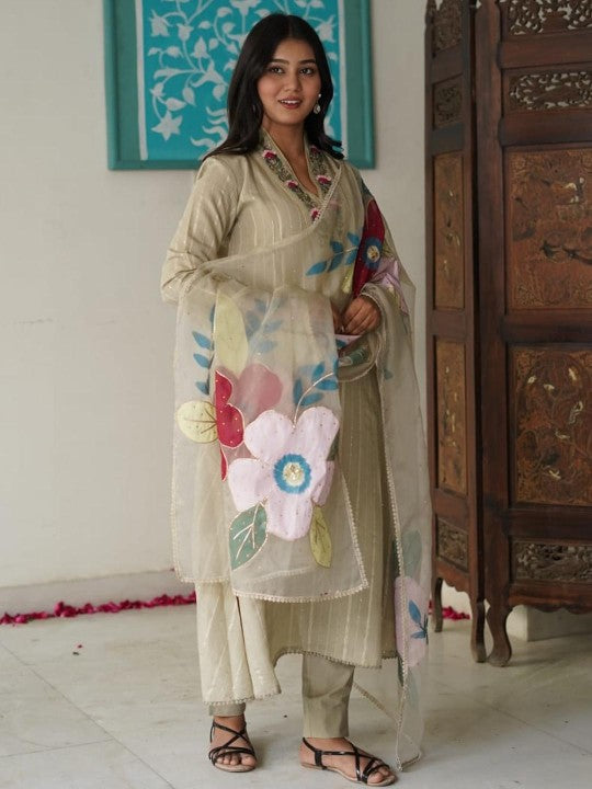 Aavanya Women Beige Kurta Sets