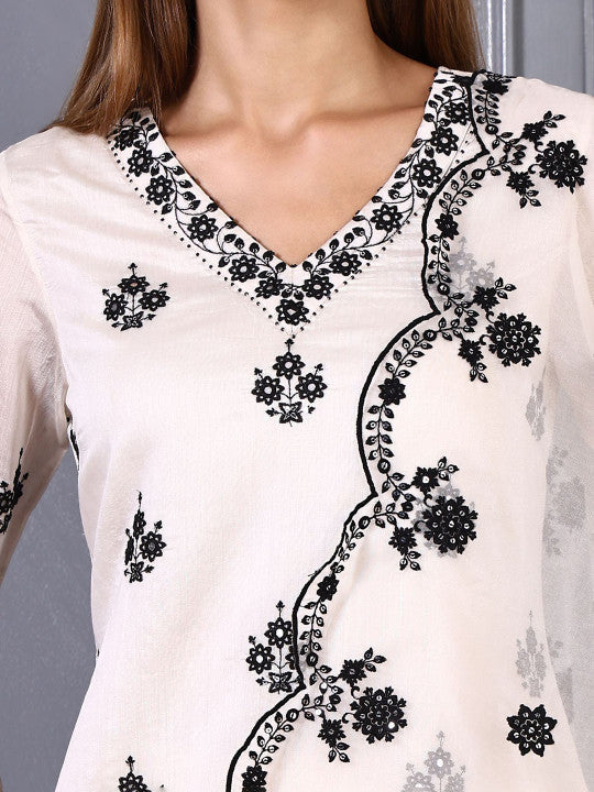 W Women Floral Embroidered V-Neck Regular Straight Kurta Trousers With Dupatta