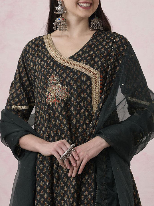 FASHOR Floral Printed V-Neck Pure Cotton Angrakha Anarklai Kurta & Trousers With Dupatta