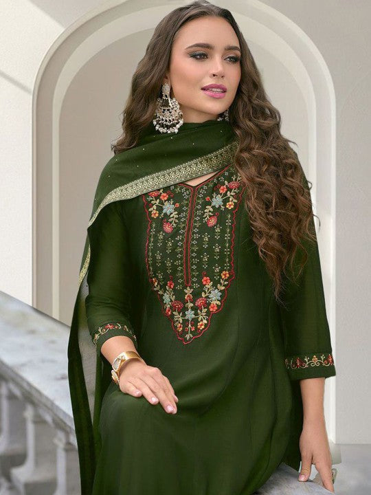 Floral Yoke Design Thread Work Kurta