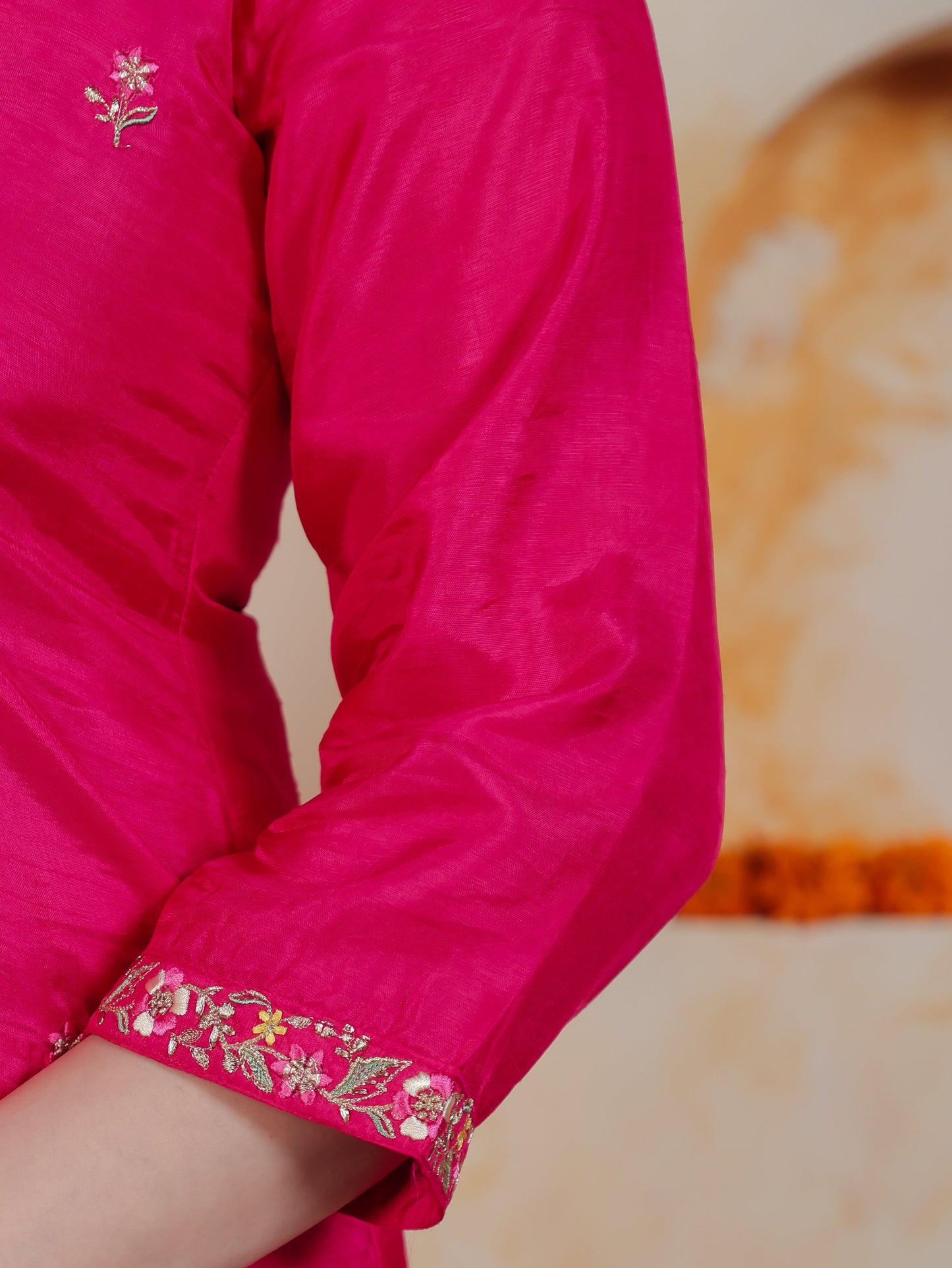 Zari Pink Solid PST Straight Kurta