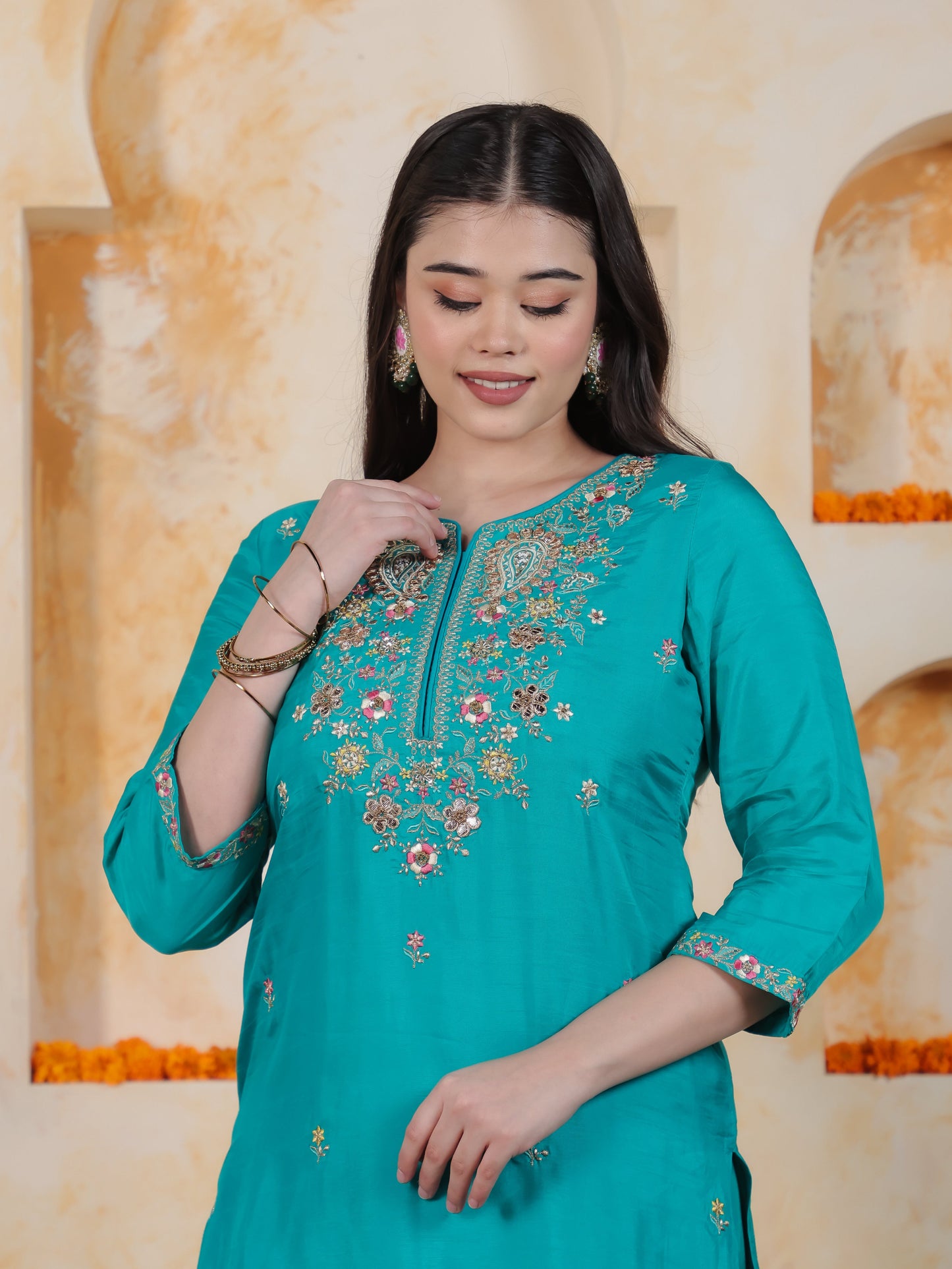 Zari Turquoise Solid PST Straight Kurta