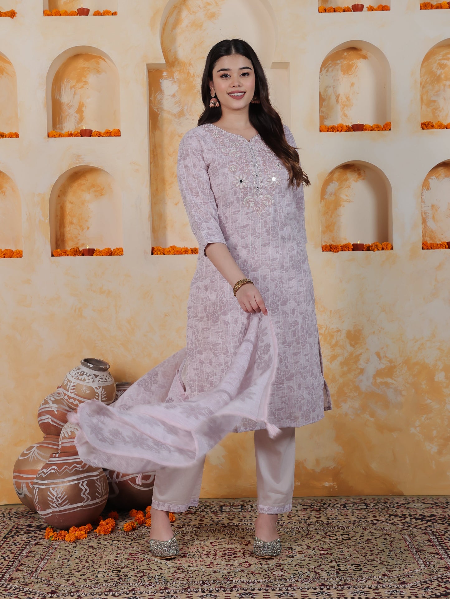 Zari Baby Pink Floral Cotton Blend Straight Kurta
