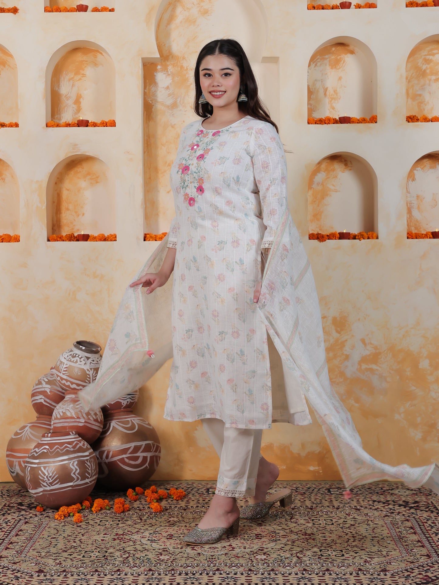 Embroidered White Floral Cotton Blend Straight Kurta