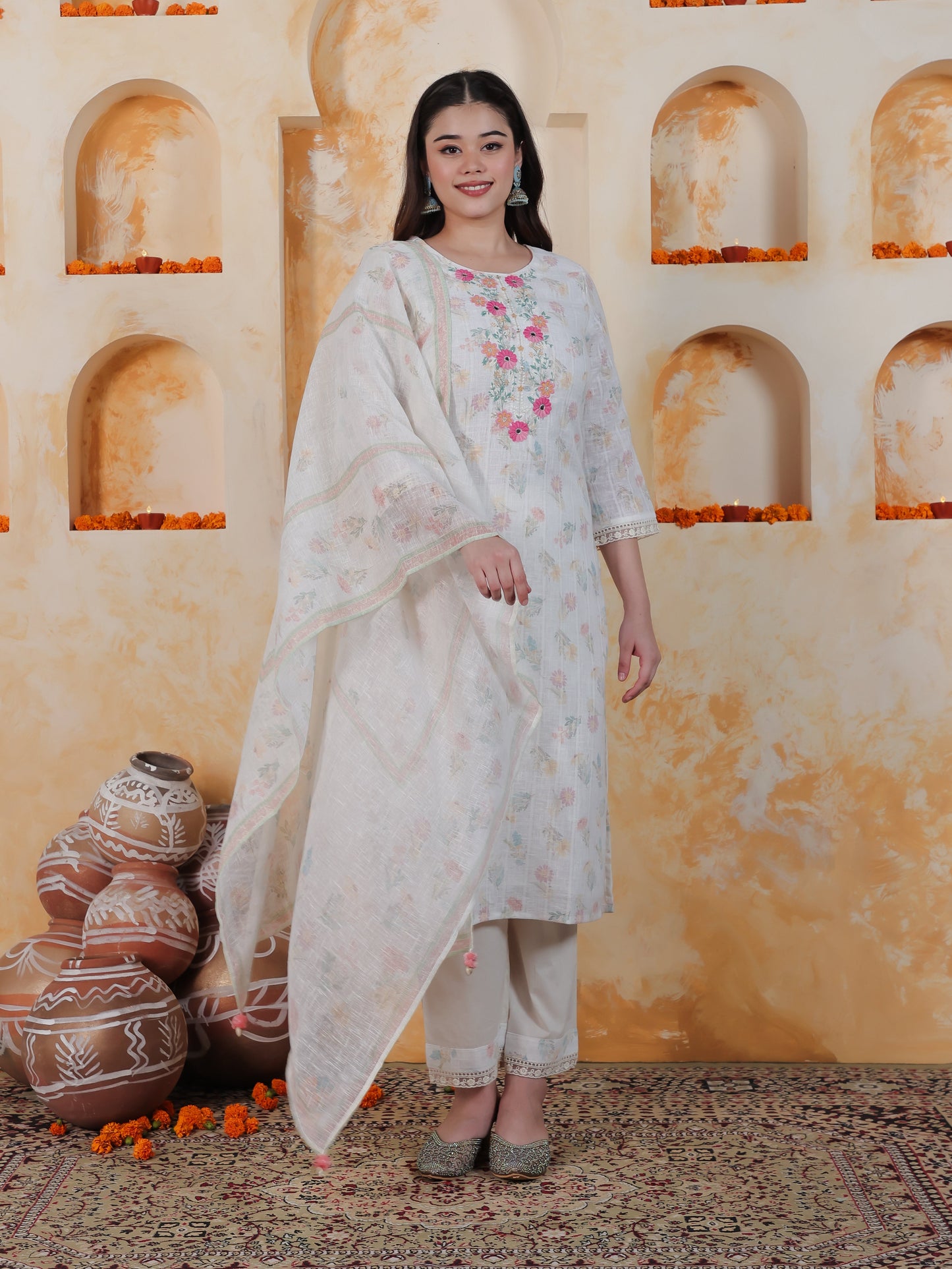 Embroidered White Floral Cotton Blend Straight Kurta