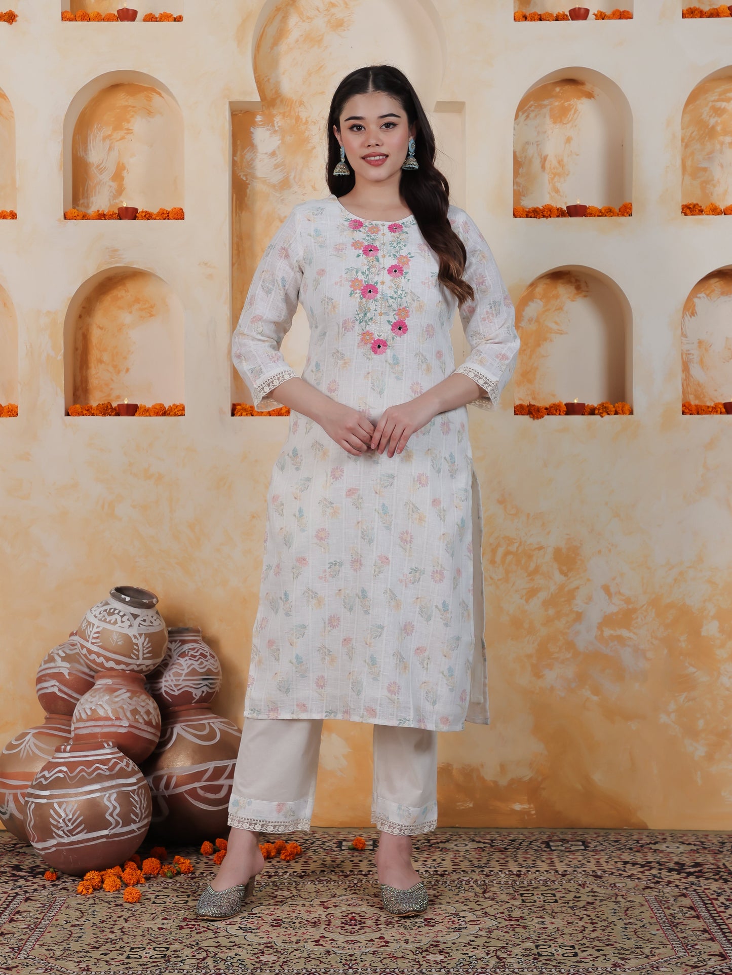 Embroidered White Floral Cotton Blend Straight Kurta
