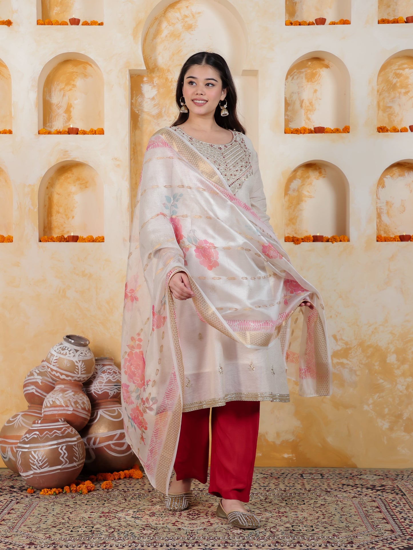 Zari Off White Solid PV Shimmer A-line Kurta