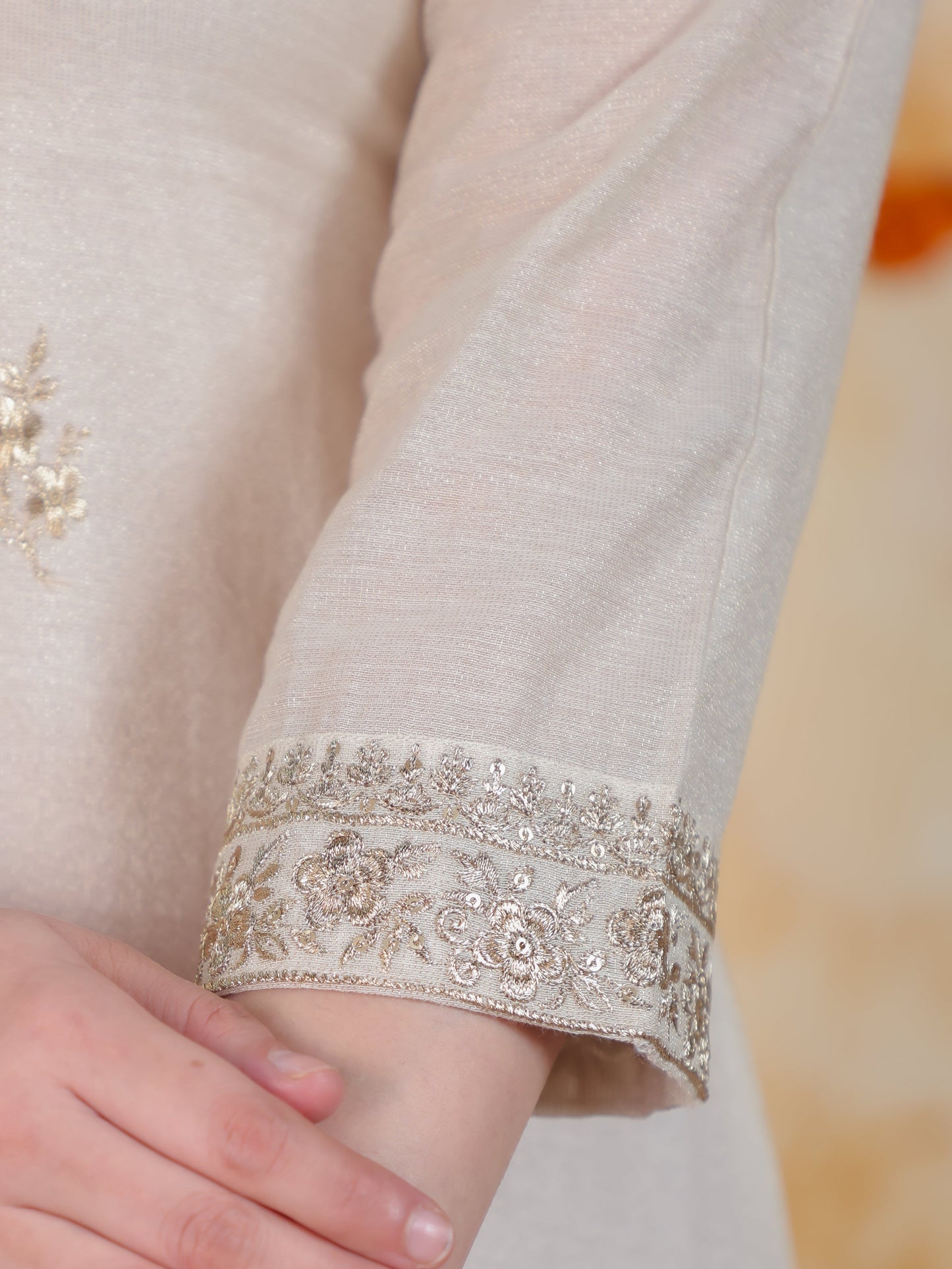 Zari Off White Solid PV Shimmer A-line Kurta