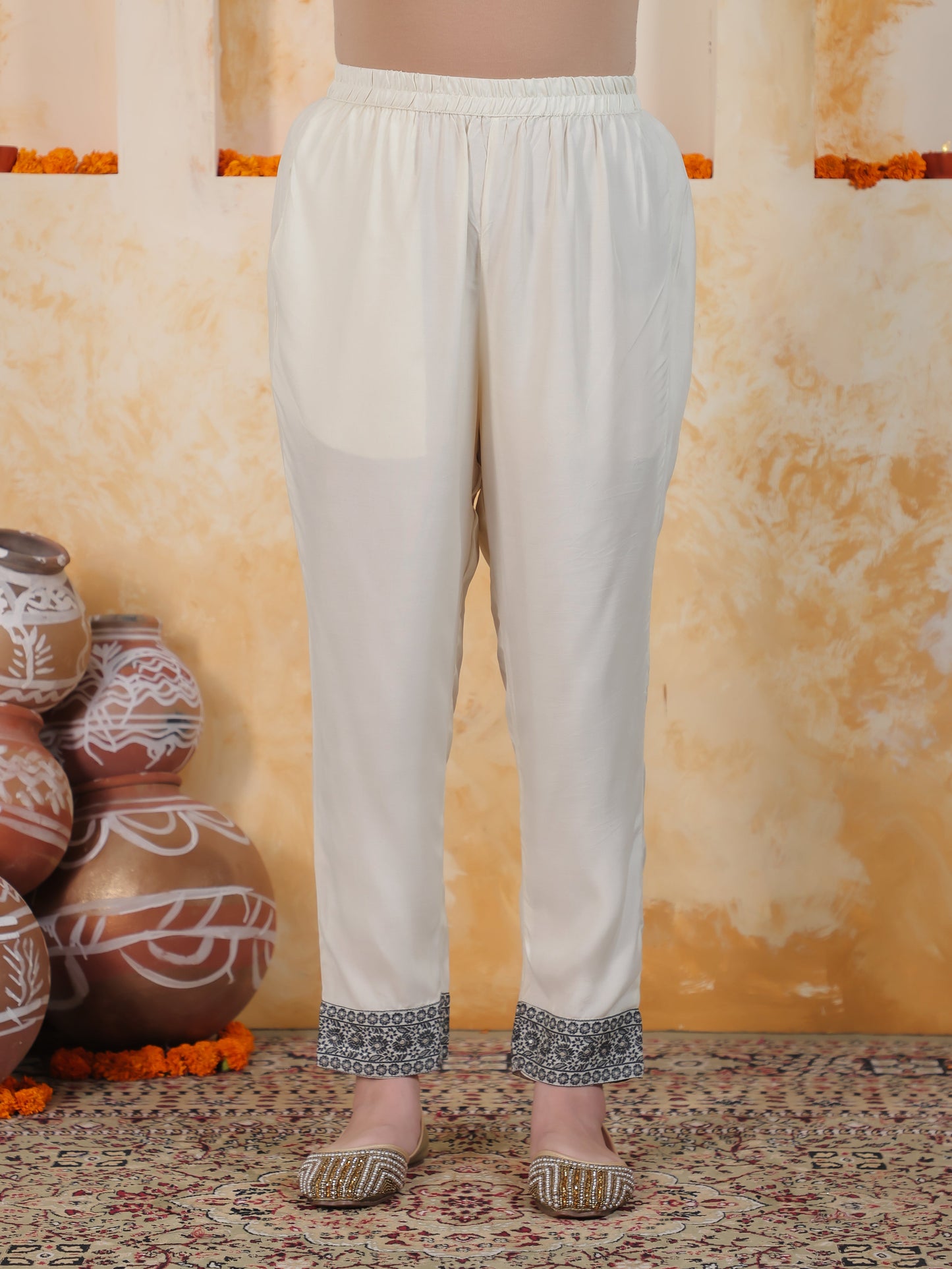 Beads & Stones Ivory Placement Print Cotton Dobby Straight Kurta