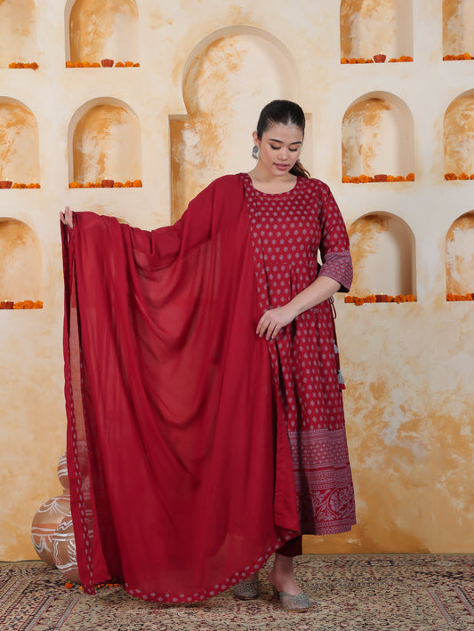 Kaantha Red Foil Viscose Kalidar Kurta