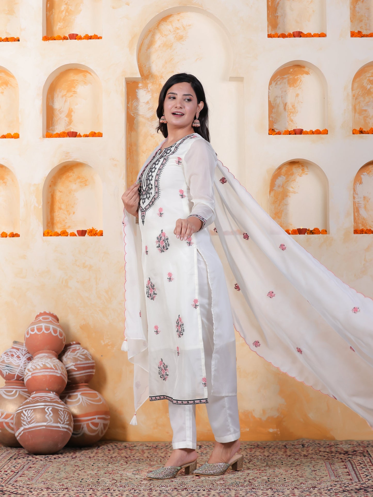 Embroidered White Organza Straight Kurta
