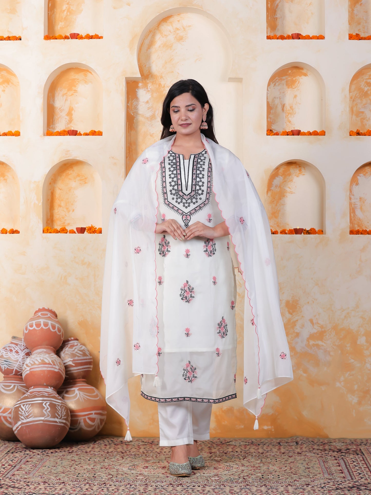 Embroidered White Organza Straight Kurta
