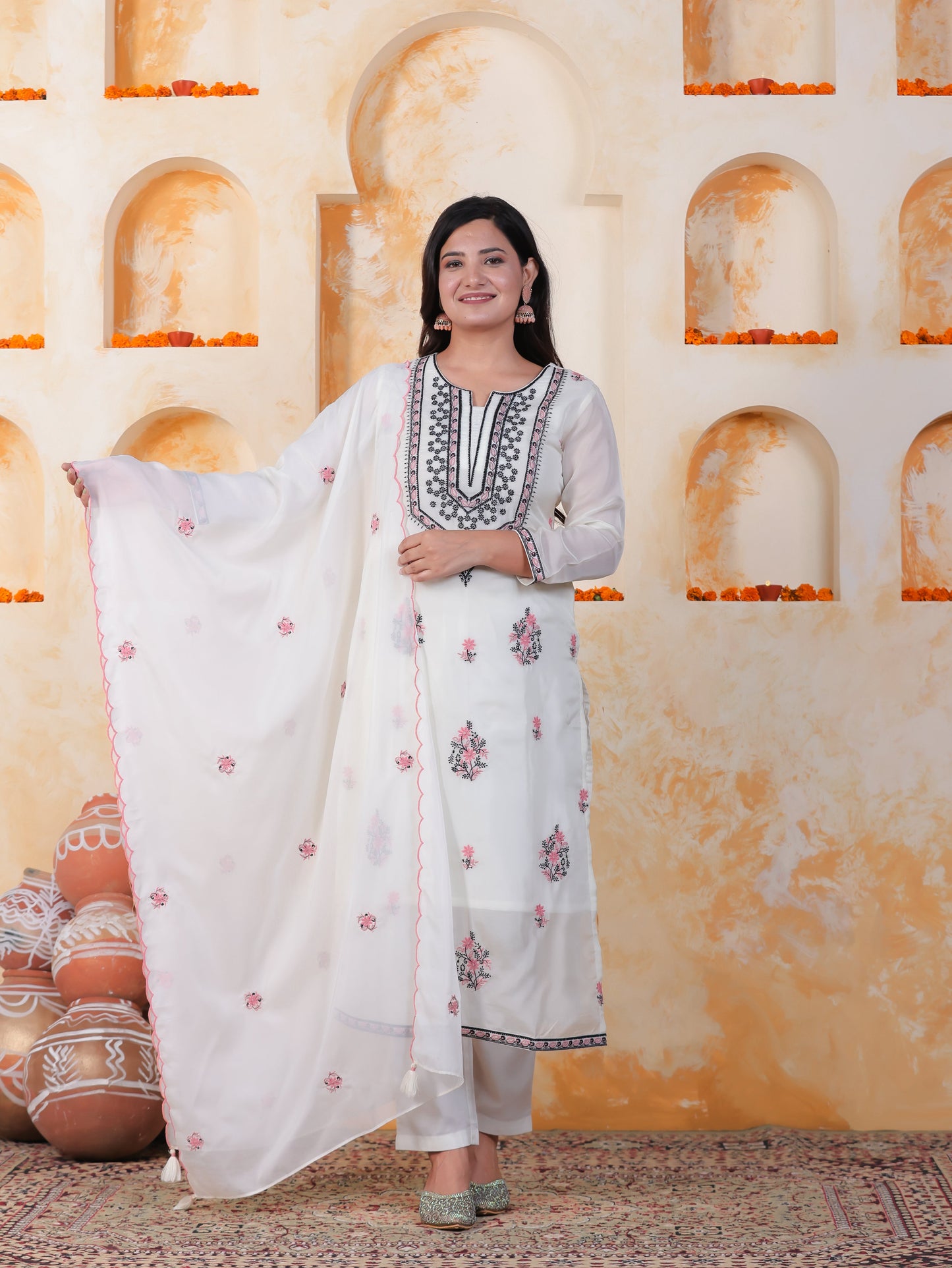 Embroidered White Organza Straight Kurta