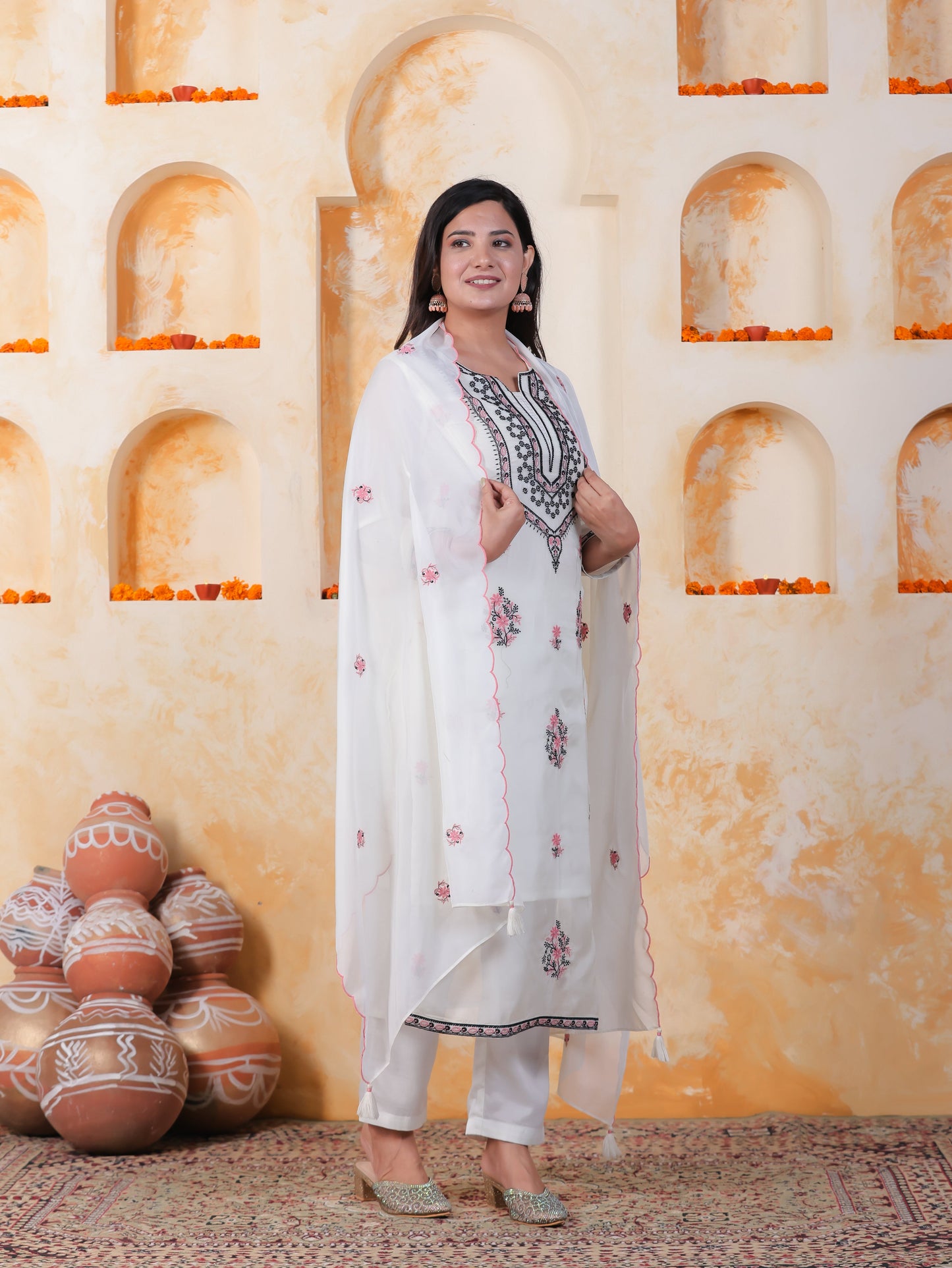 Embroidered White Organza Straight Kurta