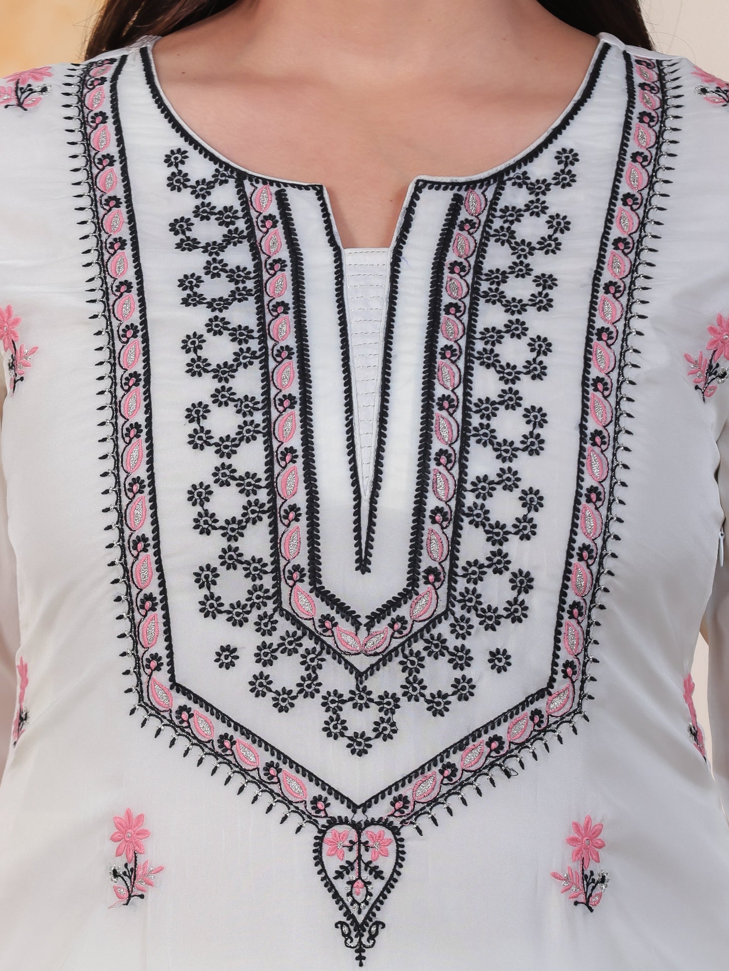 Embroidered White Organza Straight Kurta