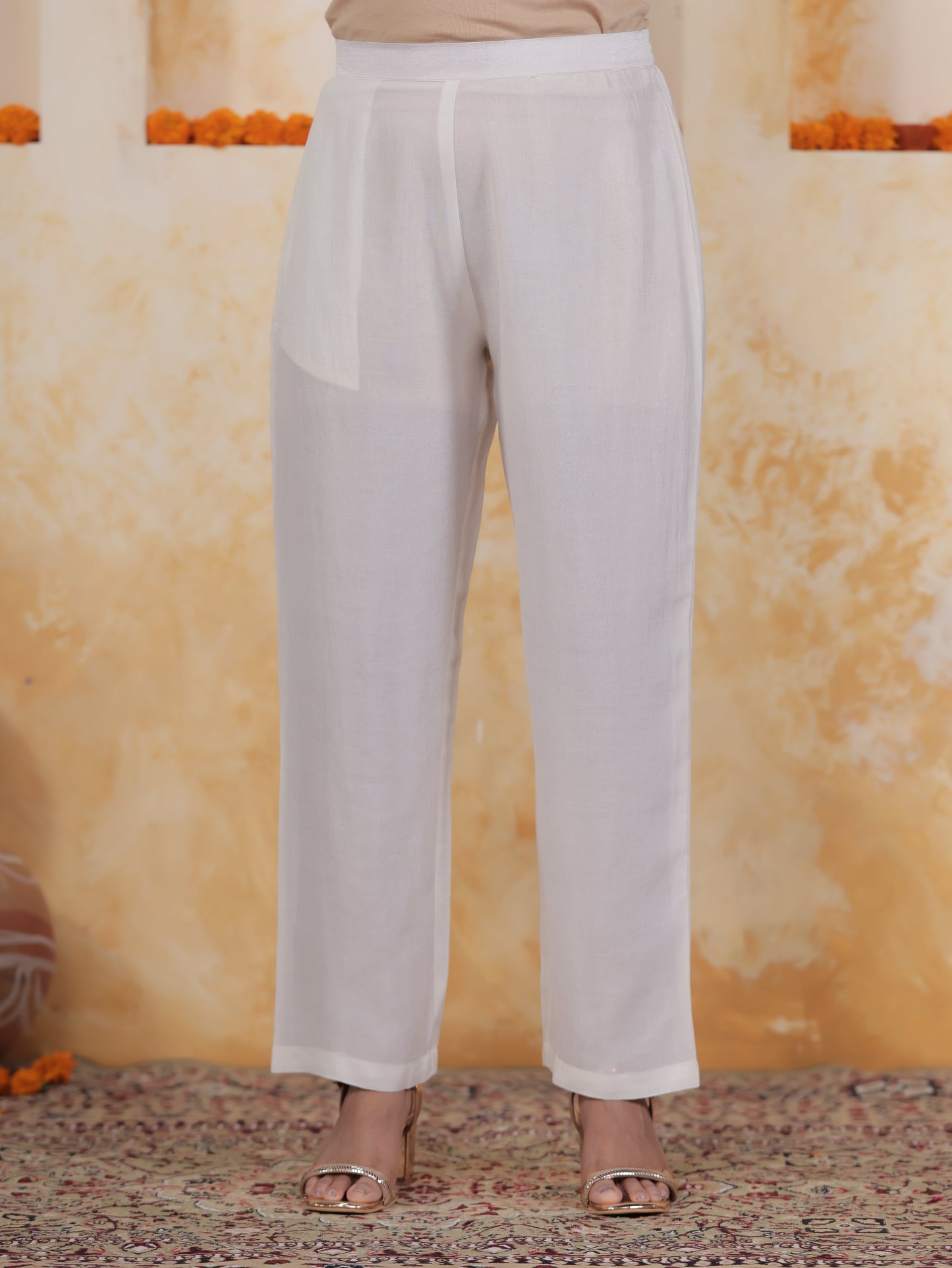 Embroidered White PV Shimmer Anarkali Kurta