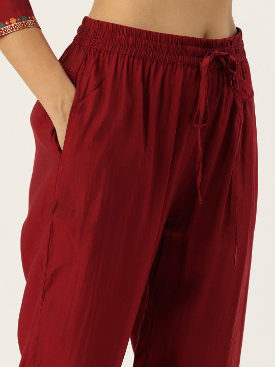AMUKTI Floral Printed Straight Kurta With Trousers & Dupatta