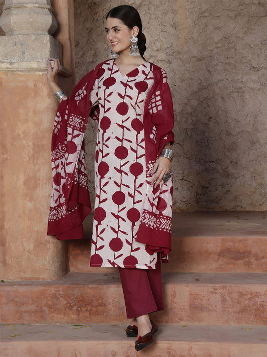 Taavi Geometric Dabu Printed Kurta With Trousers & Dupatta Set