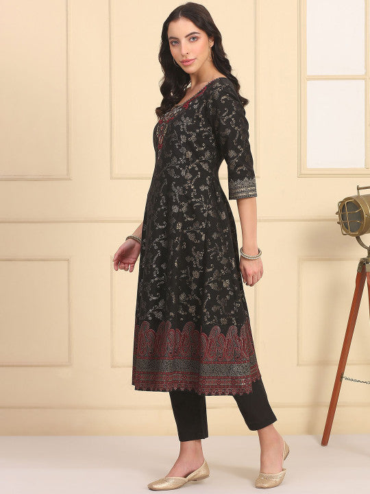 AURELIA Women Floral Embroidered Kurta with Trousers & Dupatta
