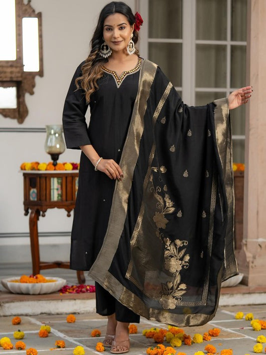 Floral Yoke Design Pure Cotton Kurta With Trousers & Dupatta