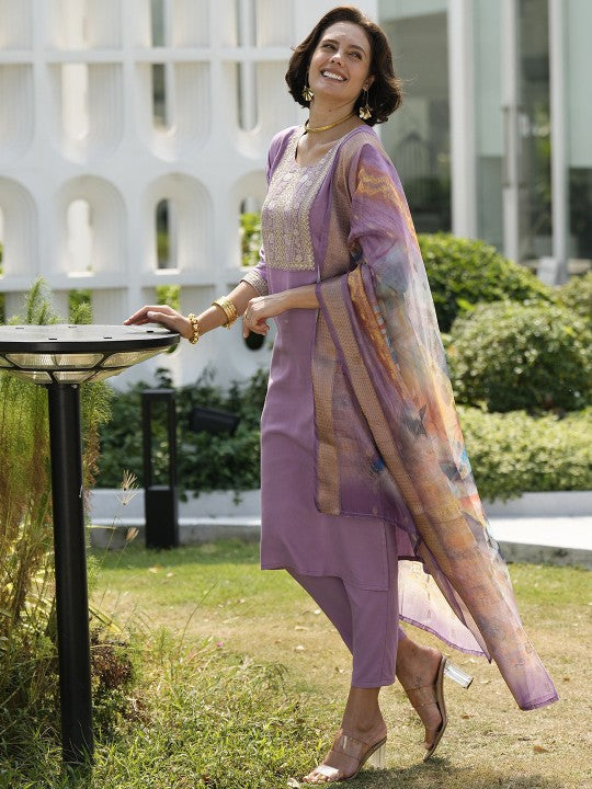 all about you Floral Yoke Design Sequinned Straight Kurta With Trousers & Dupatta