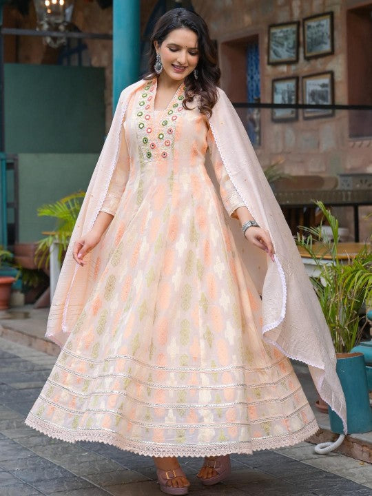 Aavanya Women Peach Kurta Sets