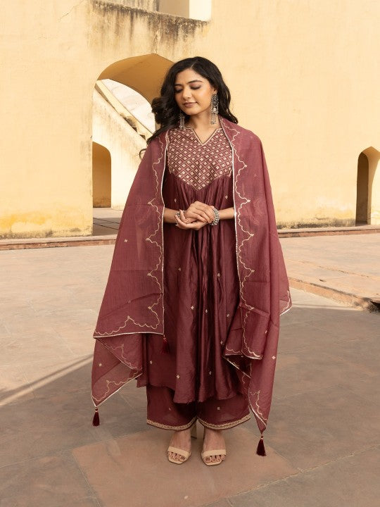 ASRUMO Women Floral Embroidered Regular Patchwork Kurta